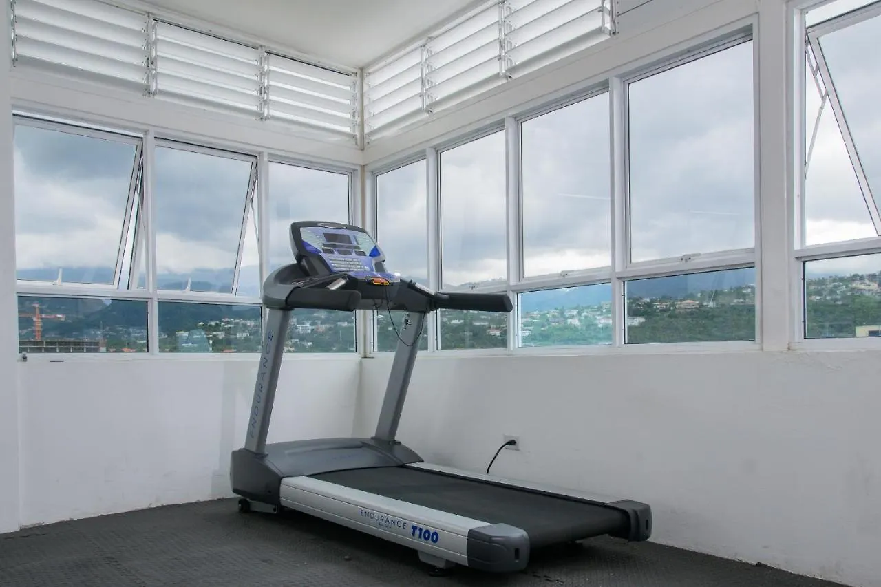 Jamaica Vacation Rentals - Island Time At Bromptons Kingston 0*,  Jamajka